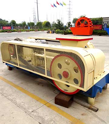 煤矸石對輥式破碎機