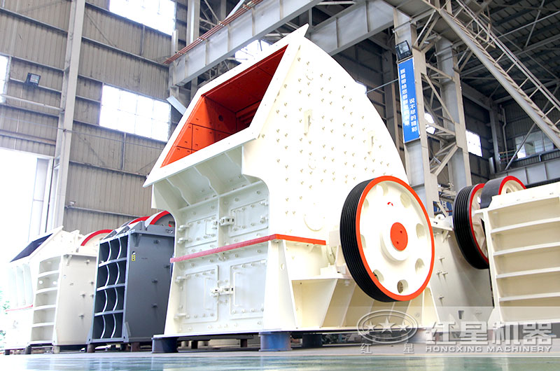 重型錘式岩石破碎機高清實拍圖