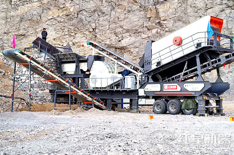 大型流動碎石機客戶現場