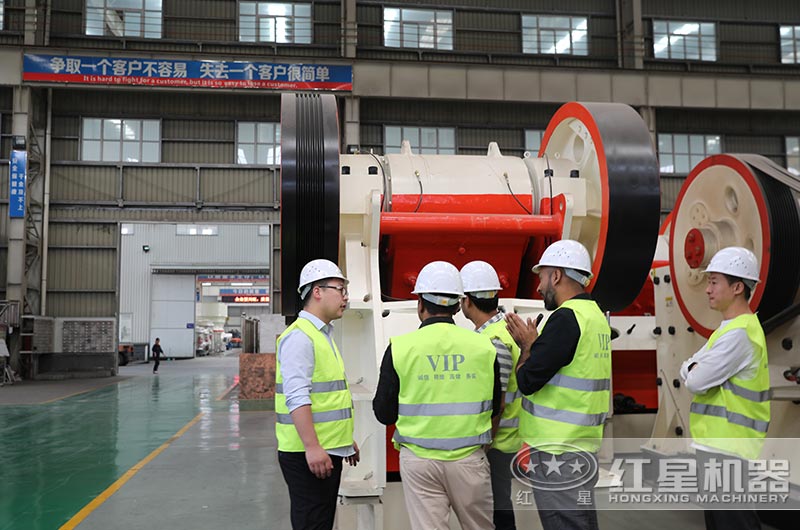 客戶到設備生産車間考察