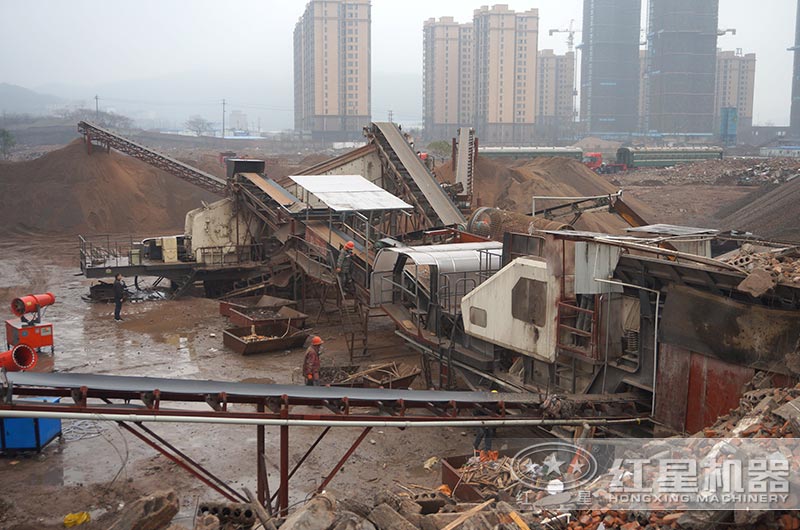 移動破碎機助力安徽建築垃圾處理現場