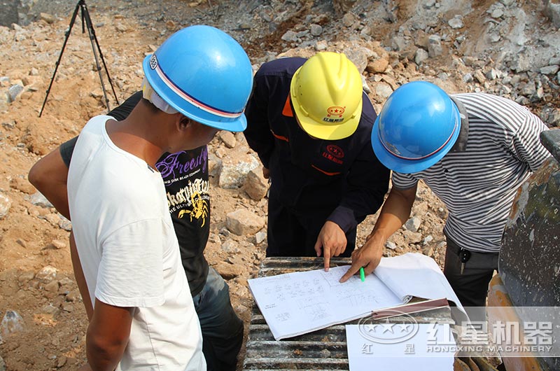 售後人員上門提供服務